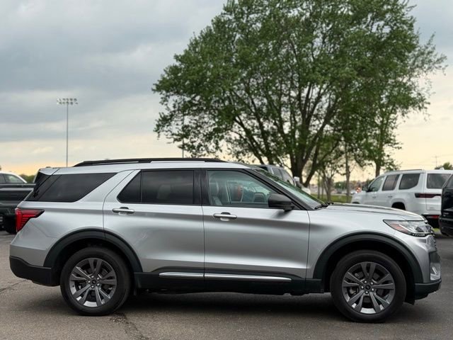 Certified 2025 Ford Explorer Active w/ Active Comfort Package AWD/4WD image 41