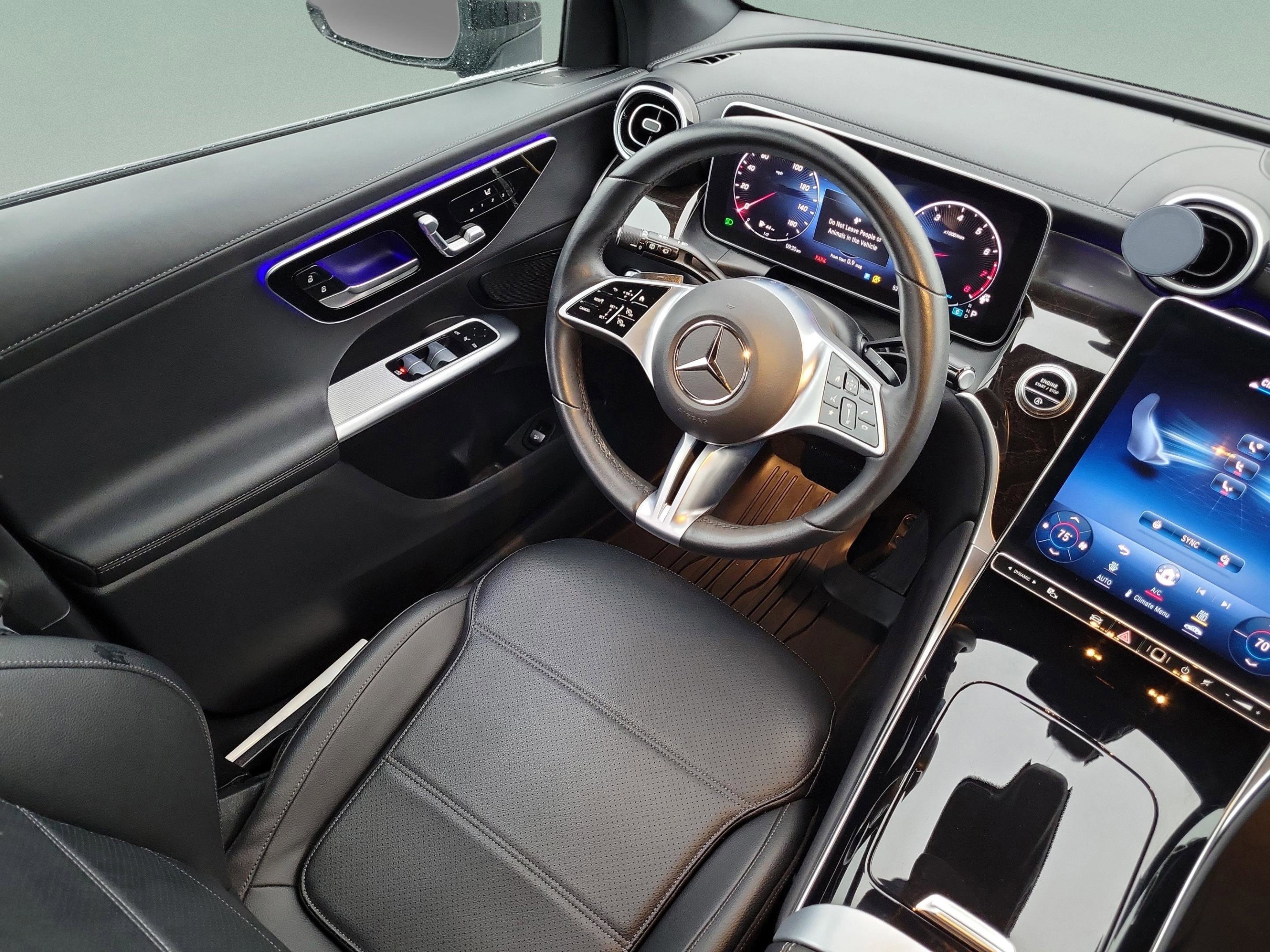 Used 2023 Mercedes-Benz GLC 300 GLC 300 image 8