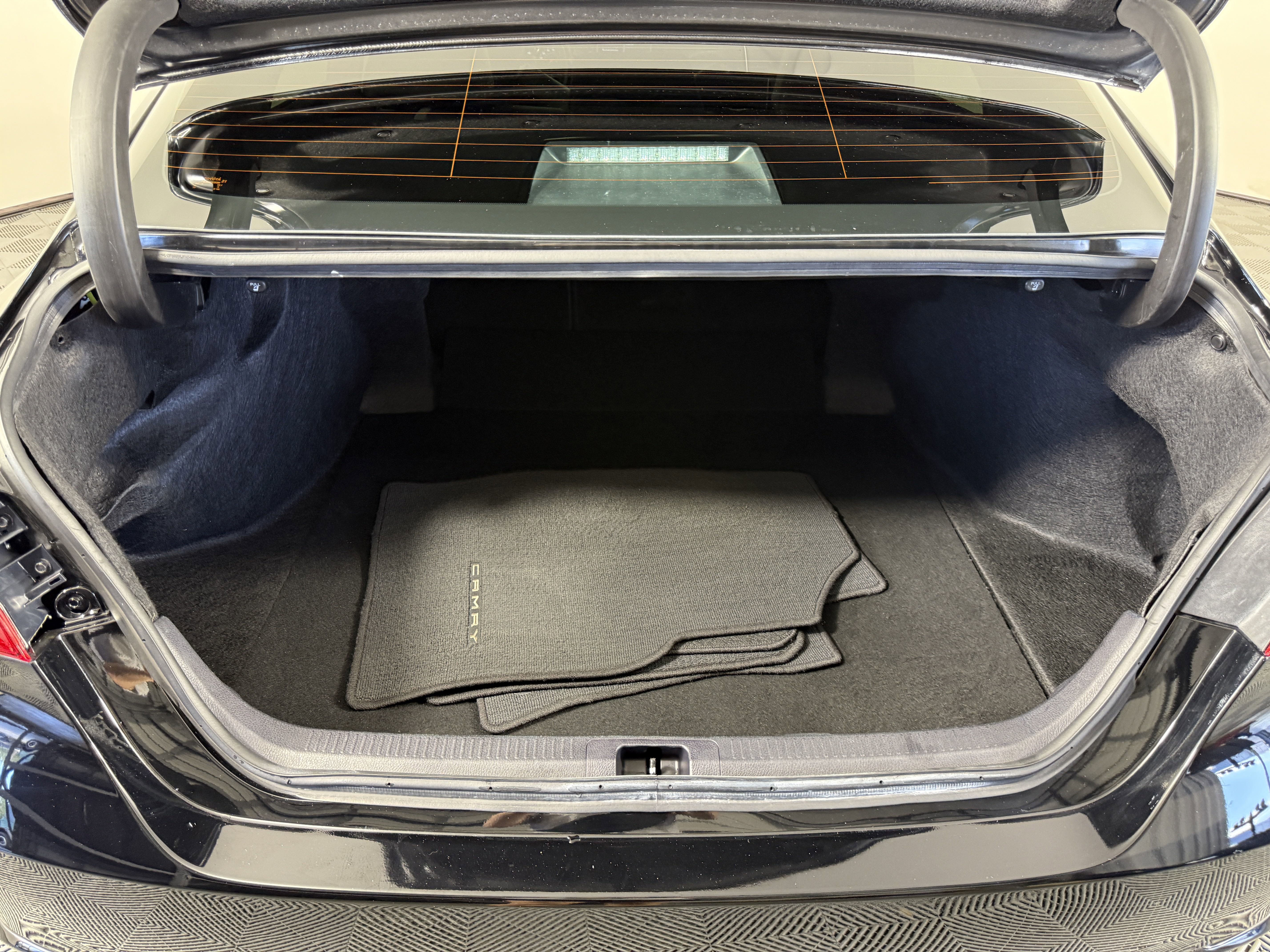 Used 2024 Toyota Camry XSE image 9