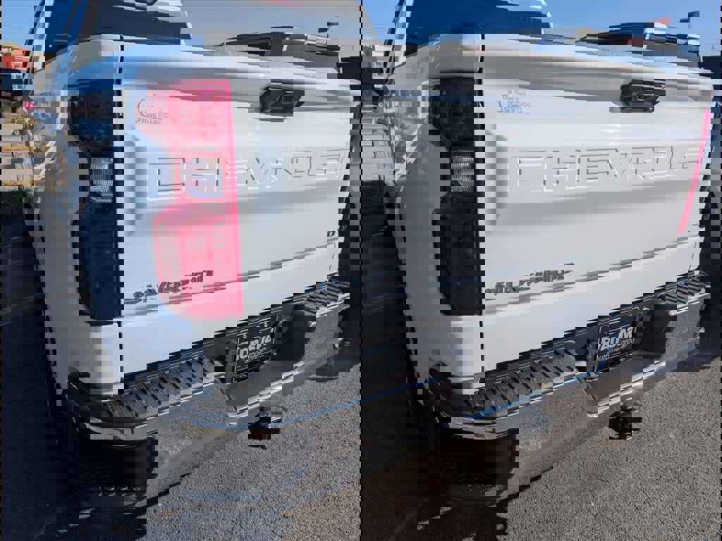 Used 2023 Chevrolet Silverado 1500 LT image 19