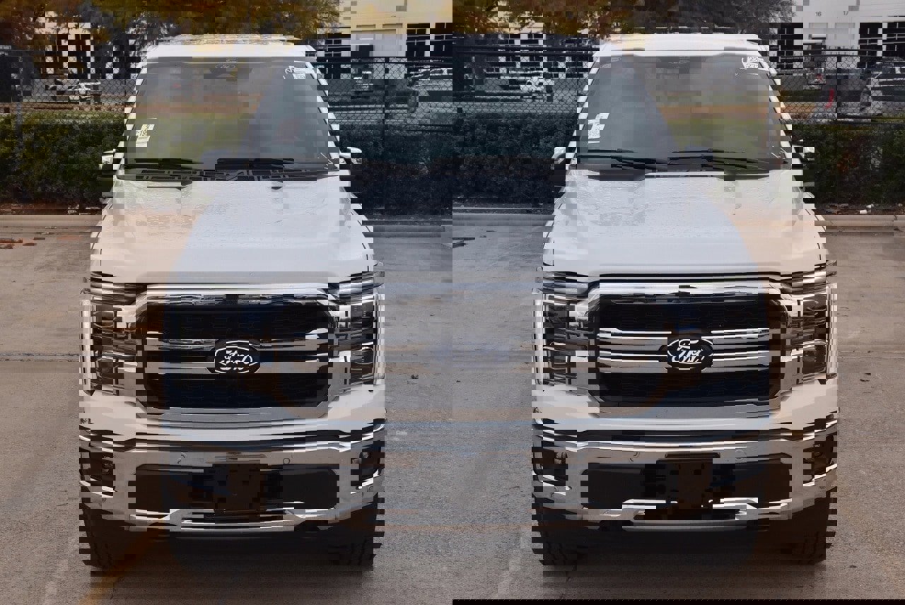 Certified 2025 Ford F150 Lariat w/ Equipment Group 501A Mid image 3