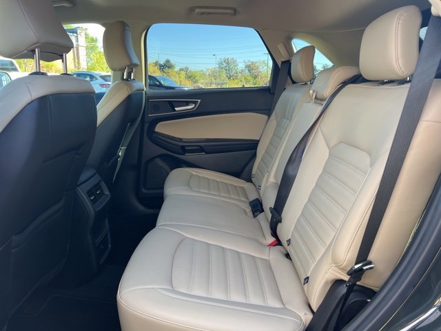 Certified 2023 Ford Edge SEL image 18