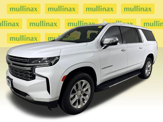 Used 2024 Chevrolet Suburban Premier w/ Advanced Technology Package RWD image 13