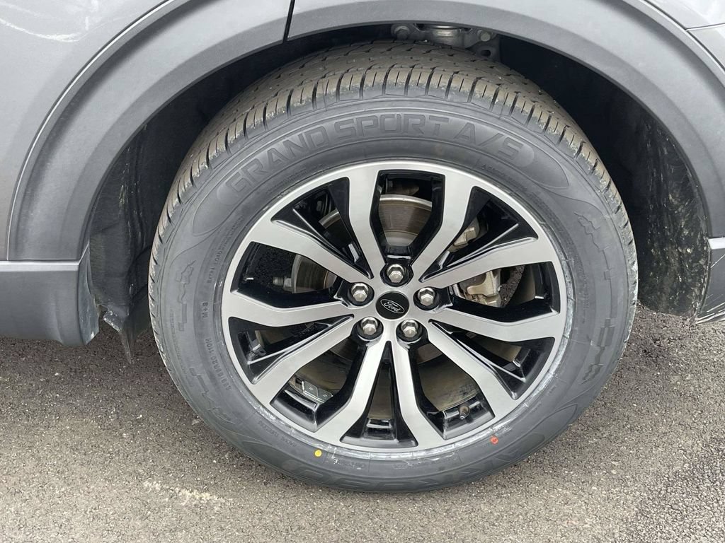 Certified 2022 Ford Explorer ST-Line RWD image 9