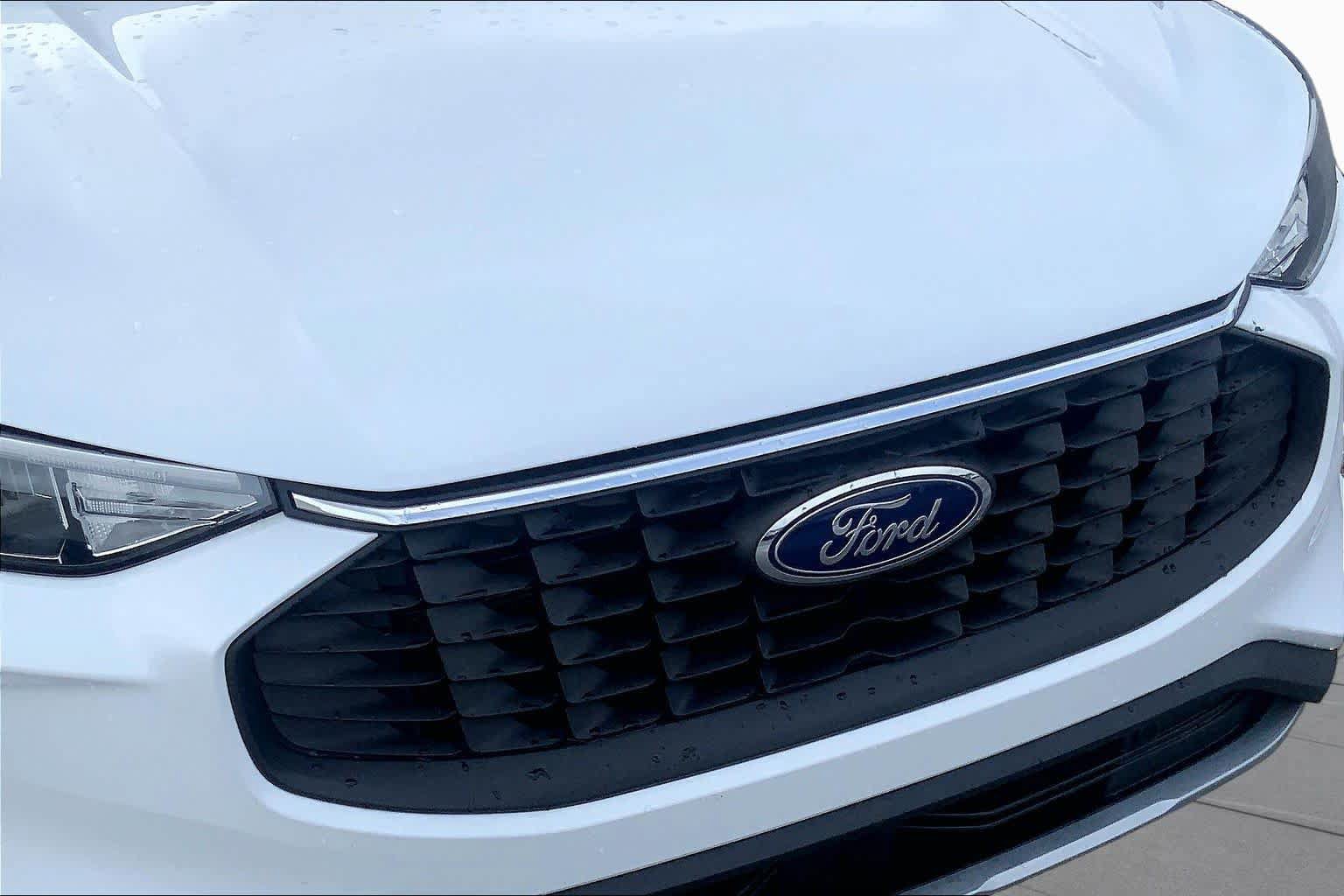 Certified 2025 Ford Escape Active FWD image 30