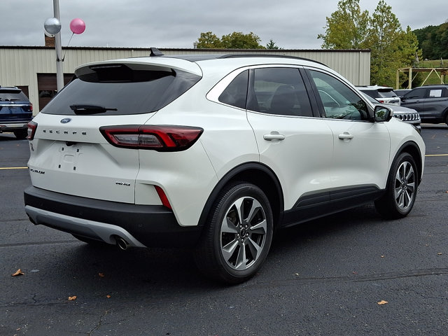 Certified 2023 Ford Escape Platinum AWD/4WD image 6