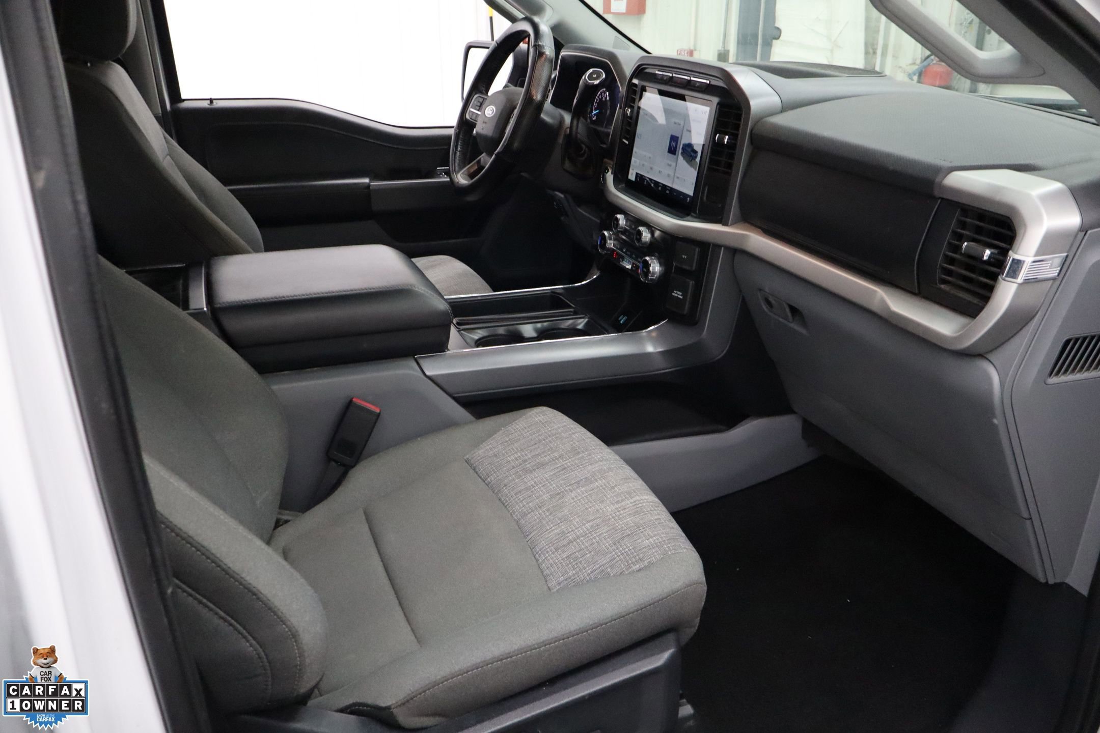 Certified 2022 Ford F150 XLT w/ Equipment Group 302A High image 30