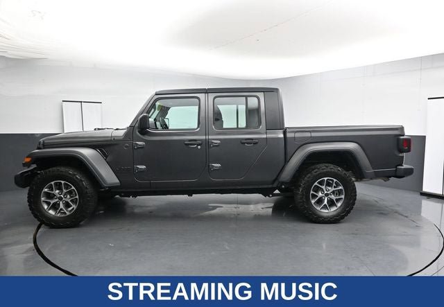 Used 2024 Jeep Gladiator Sport AWD/4WD image 7