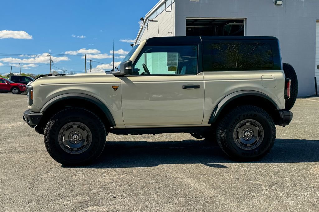 Certified 2025 Ford Bronco Badlands w/ Sasquatch Package AWD/4WD image 6