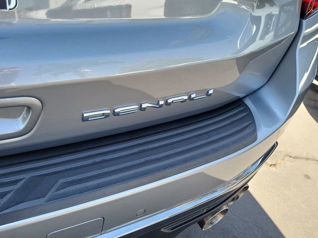 Used 2023 GMC Yukon Denali Ultimate AWD/4WD image 27