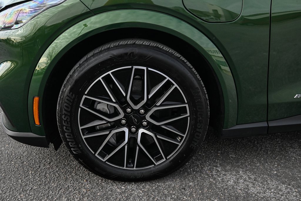 Certified 2025 Ford Mustang Mach-E Premium image 16