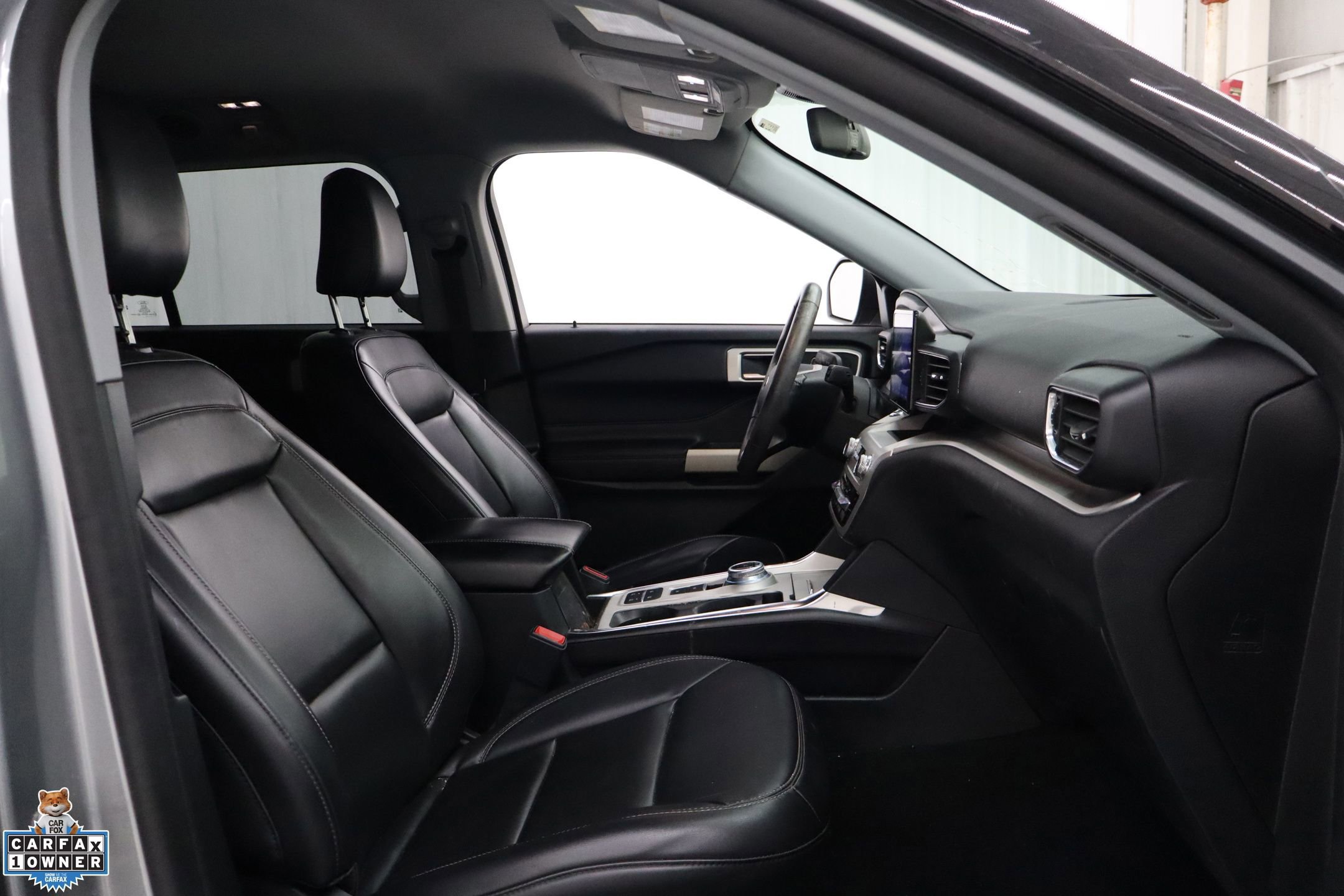 Certified 2021 Ford Explorer XLT w/ Equipment Group 202A image 27