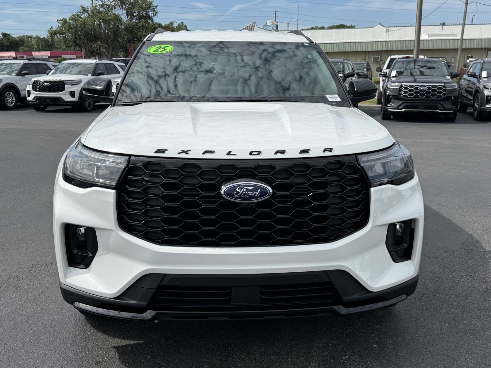 Certified 2025 Ford Explorer ST-Line AWD/4WD image 8