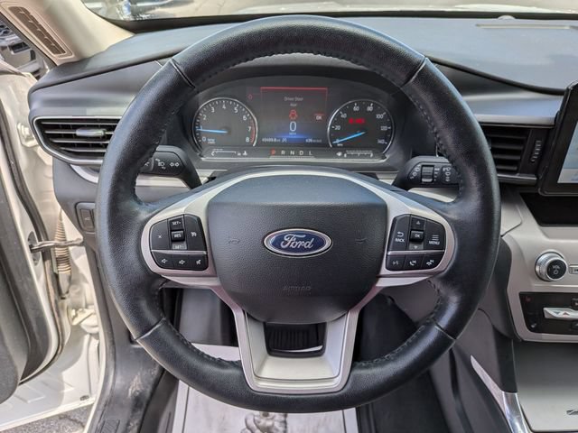 Certified 2023 Ford Explorer XLT w/ Equipment Group 202A AWD/4WD image 9