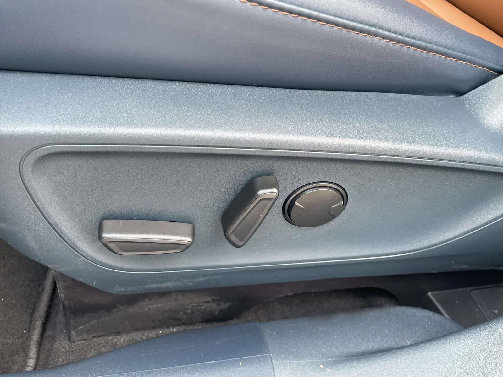 Certified 2024 Ford Maverick Lariat FWD image 16