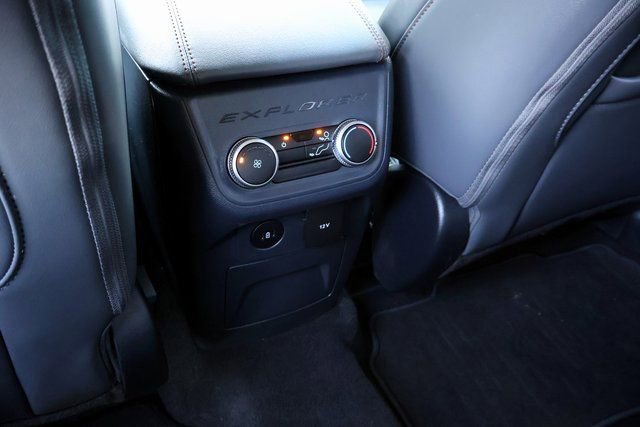 Certified 2025 Ford Explorer Active w/ Active Comfort Package image 27