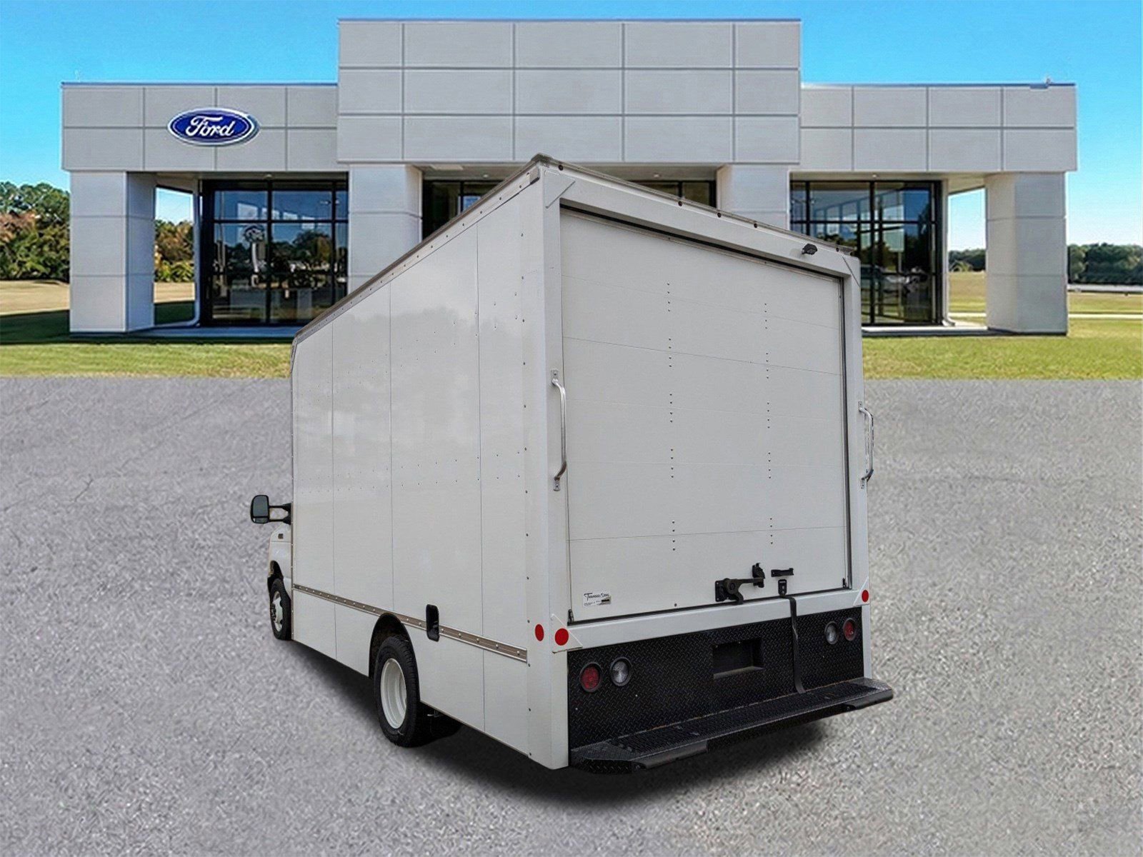 Certified 2024 Ford E-450 and Econoline 450 Super Duty w/ Driver's Safety Package video 2