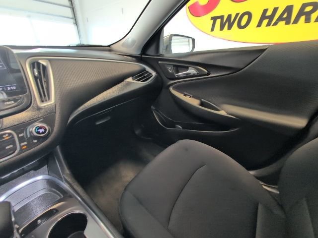 Used 2023 Chevrolet Malibu LT image 29