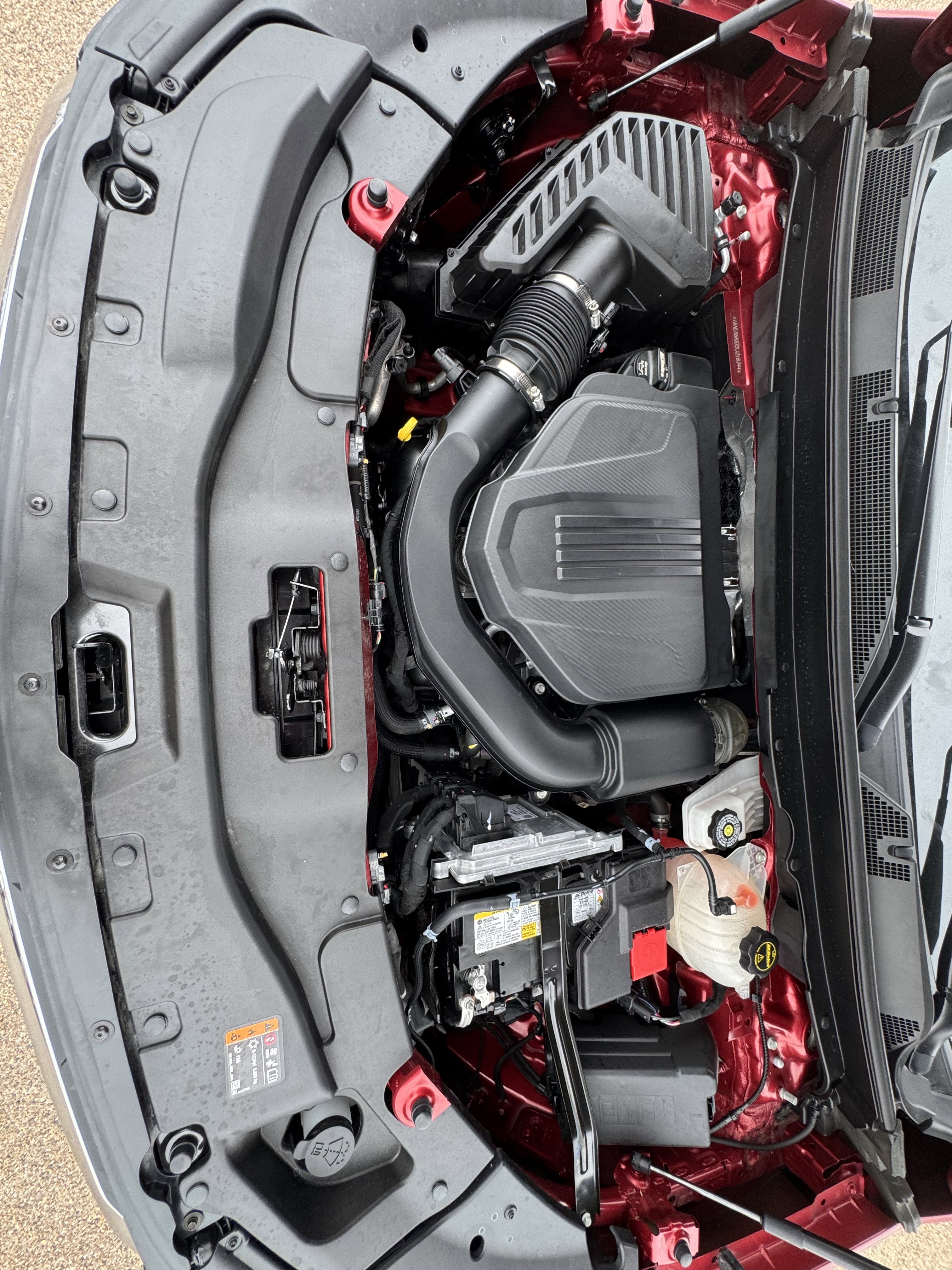 Used 2025 Chevrolet Traverse LT w/ LPO, Floor Liner Package FWD image 38