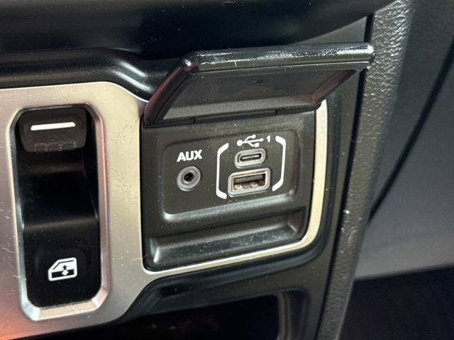 Used 2021 Jeep Wrangler Sport AWD/4WD image 30