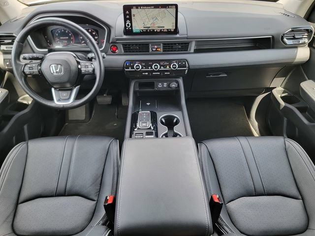 Used 2023 Honda Pilot Elite image 25