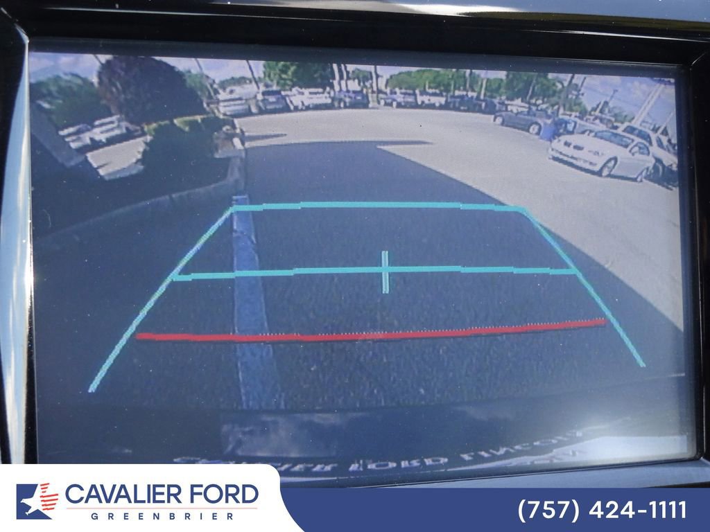 Used 2019 Toyota Camry SE FWD image 21