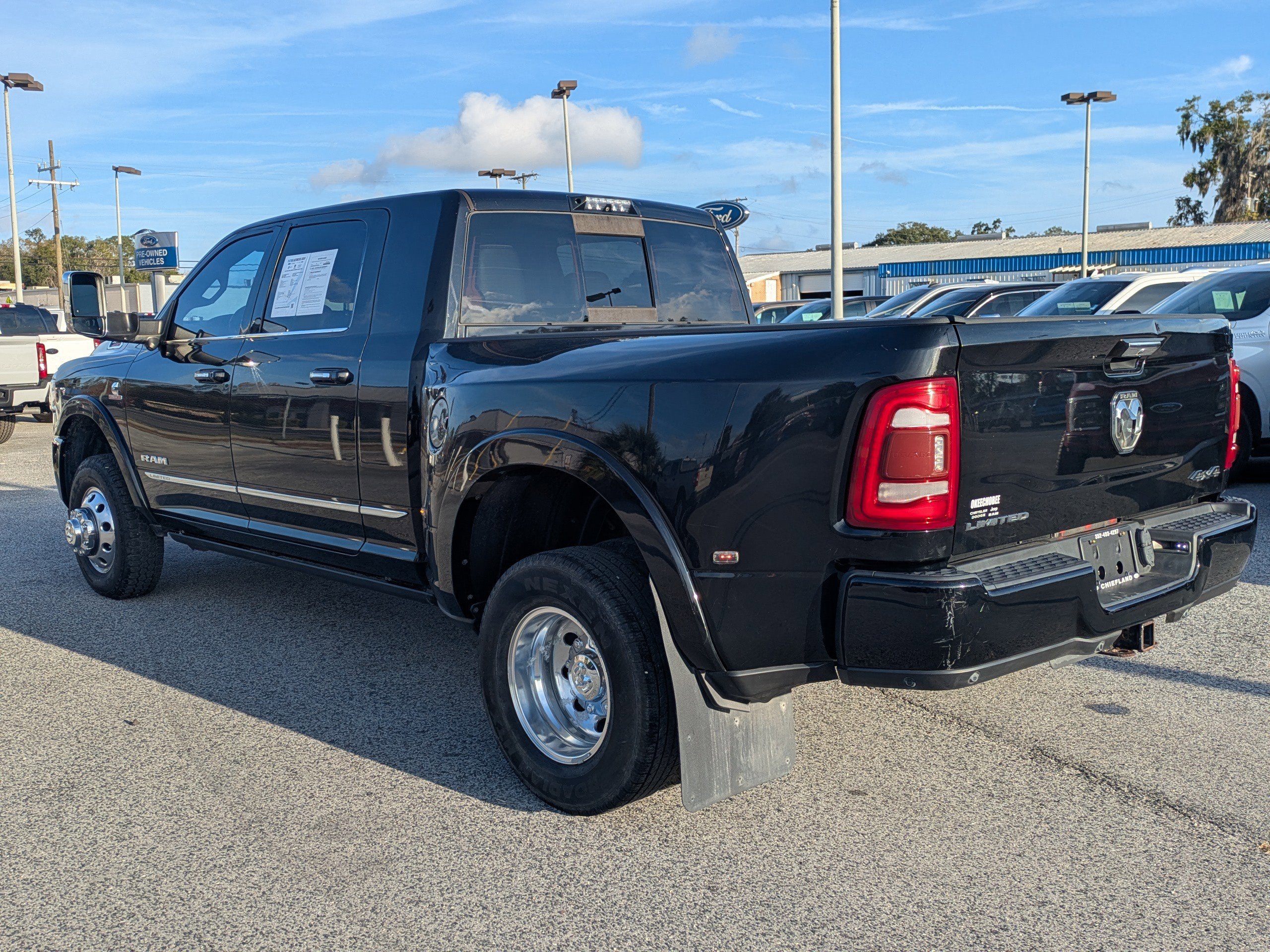 Used 2019 RAM 3500 Limited image 2