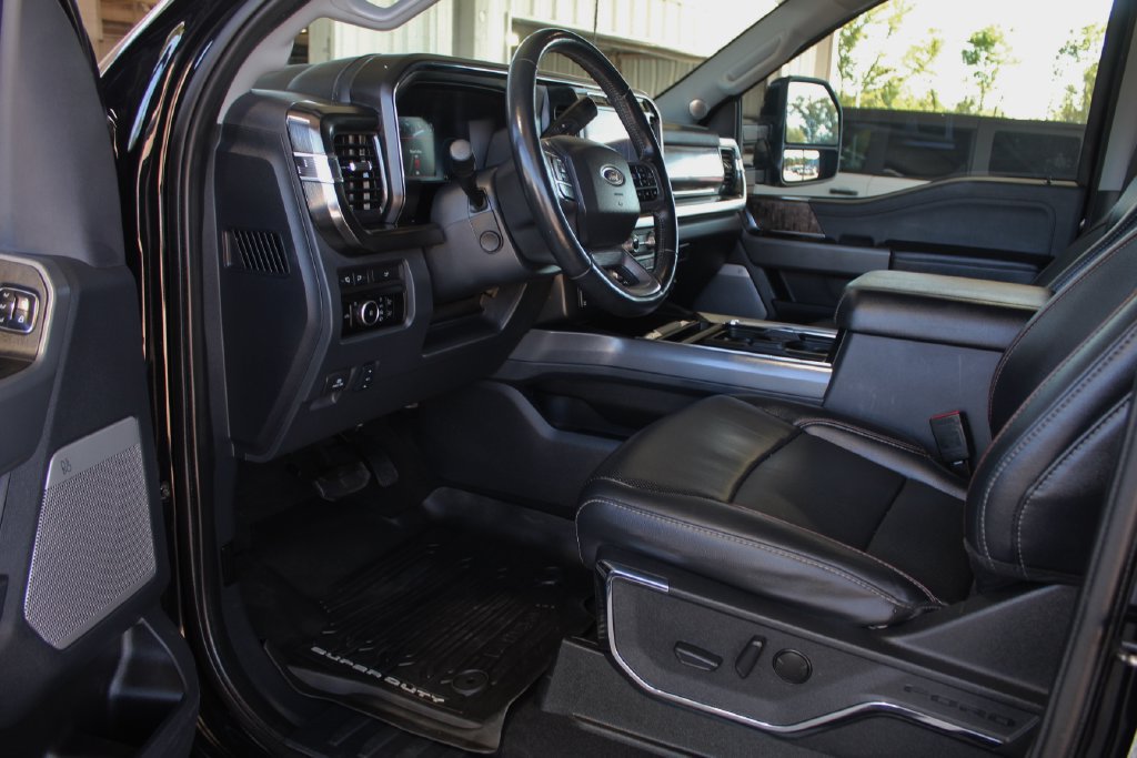 Certified 2024 Ford F250 Lariat w/ Lariat Ultimate Package AWD/4WD image 20