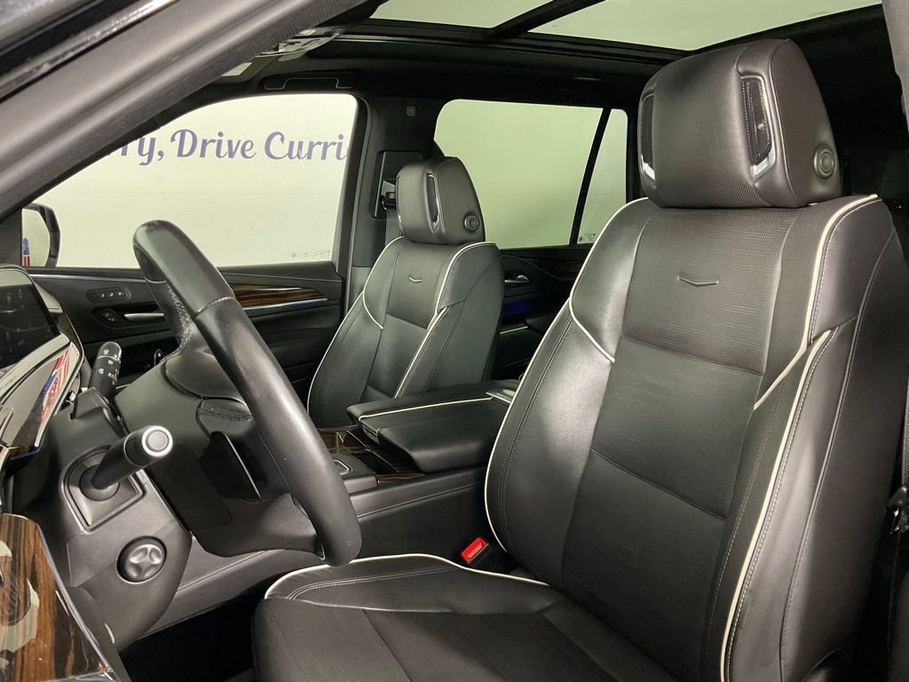 Used 2023 Cadillac Escalade Premium Luxury RWD image 14