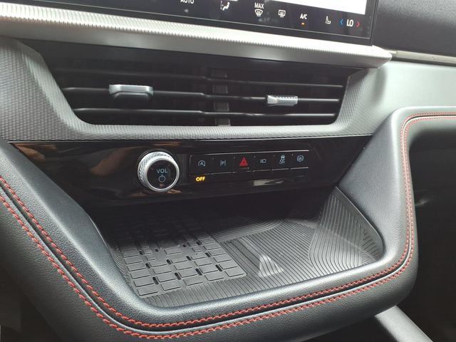Certified 2025 Ford Explorer ST AWD/4WD image 21