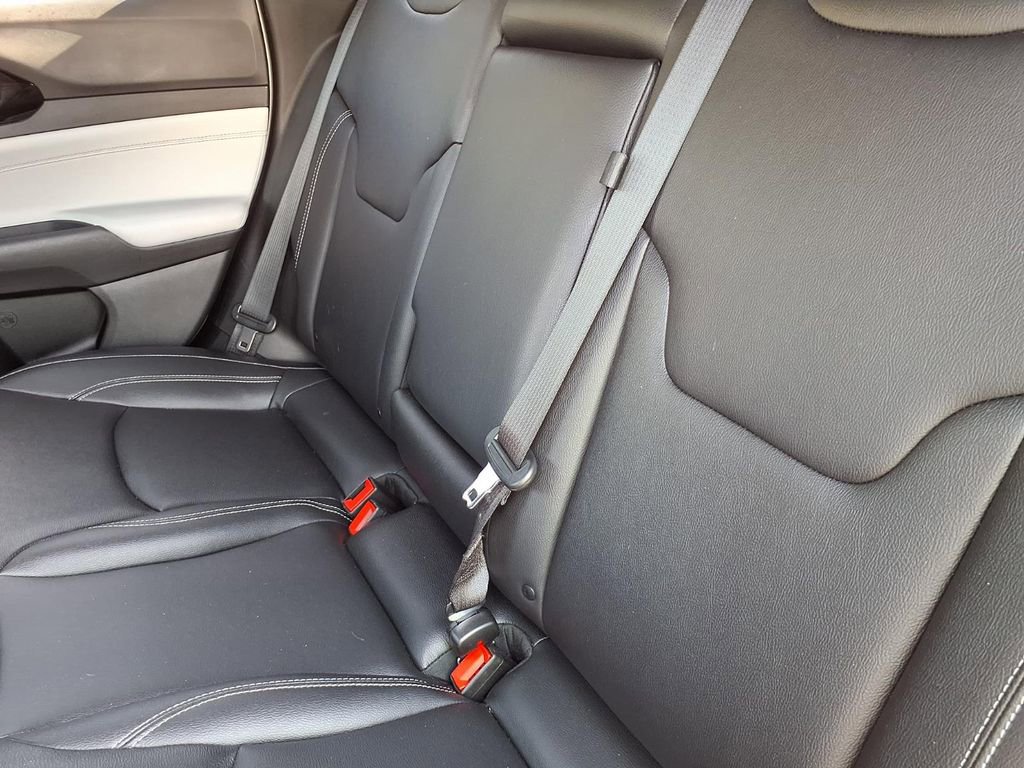 Used 2025 Jeep Compass Limited AWD/4WD image 7