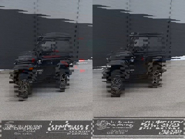 Used 2018 Jeep Wrangler Sport image 2