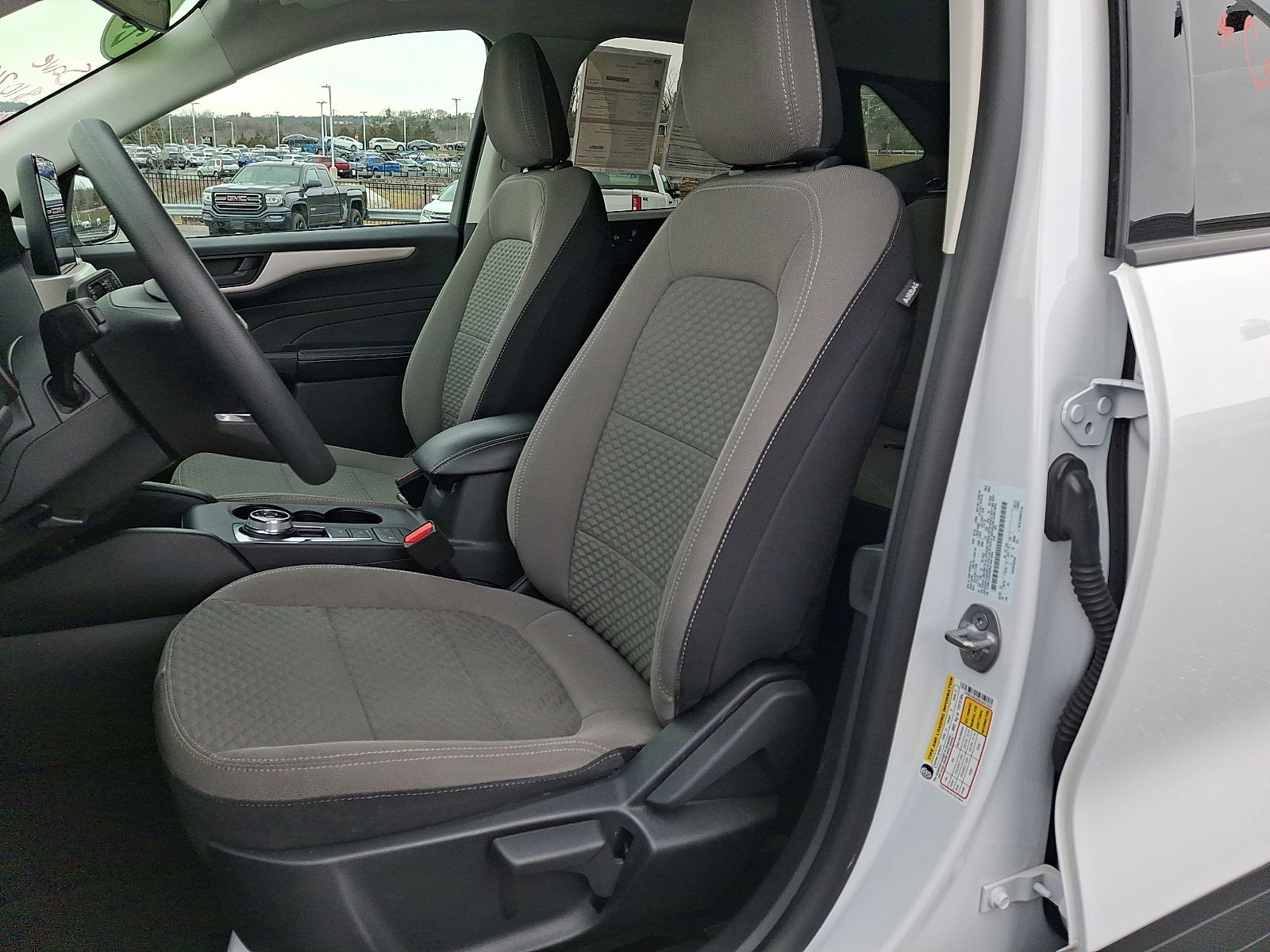 Certified 2022 Ford Escape SE image 11