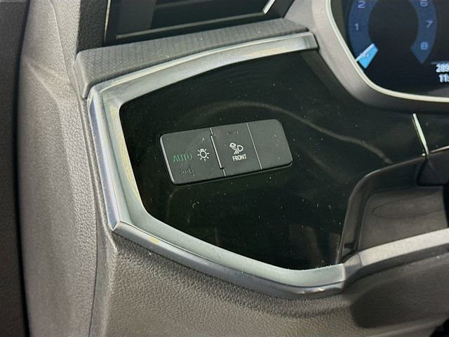 Used 2024 Audi Q3 2.0T Premium image 10