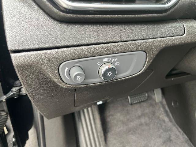 Used 2023 Chevrolet Bolt EUV LT w/ Driver Confidence Package FWD image 20