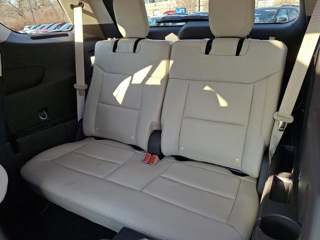 Certified 2023 Ford Explorer Platinum w/ Technology Package image 11