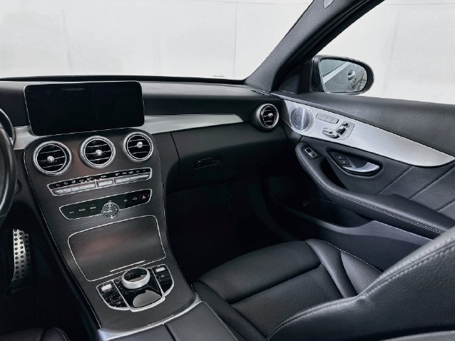 Used 2021 Mercedes-Benz C 300 4MATIC Sedan image 28