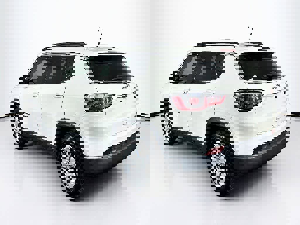 Used 2018 Jeep Compass Latitude image 4