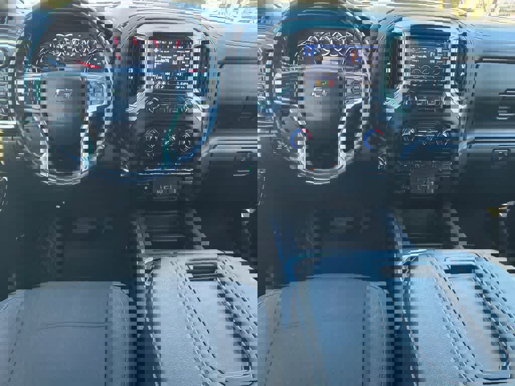 Used 2020 Chevrolet Silverado 1500 RST image 19