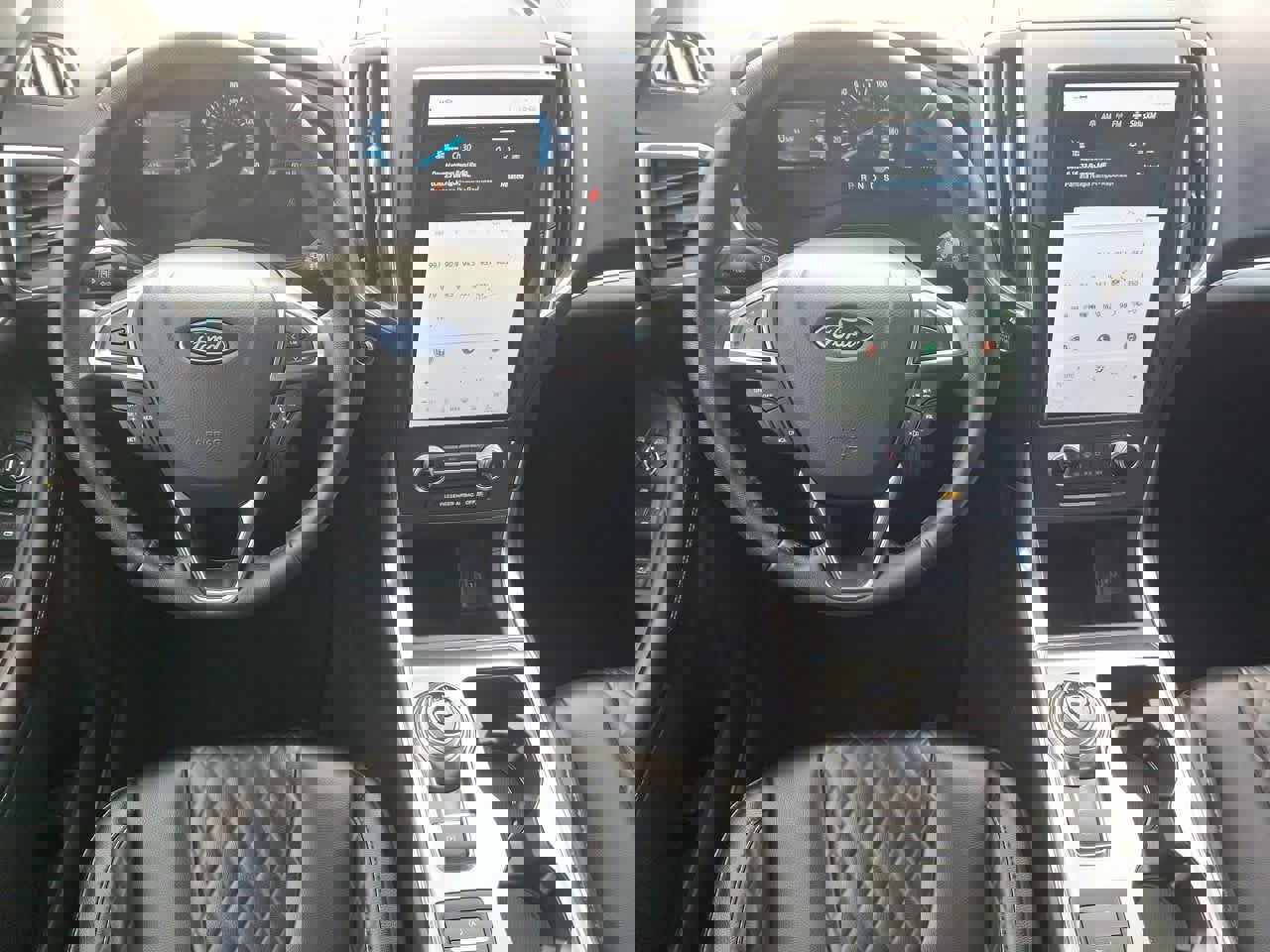 Certified 2024 Ford Edge Titanium image 27