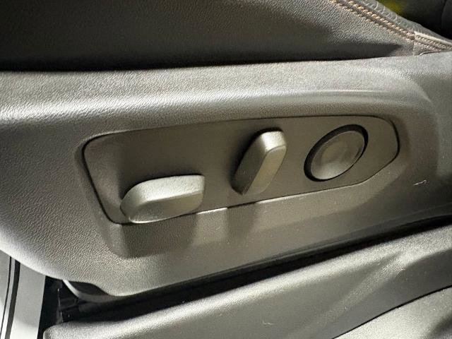 Used 2022 GMC Sierra 1500 AT4 AWD/4WD image 24