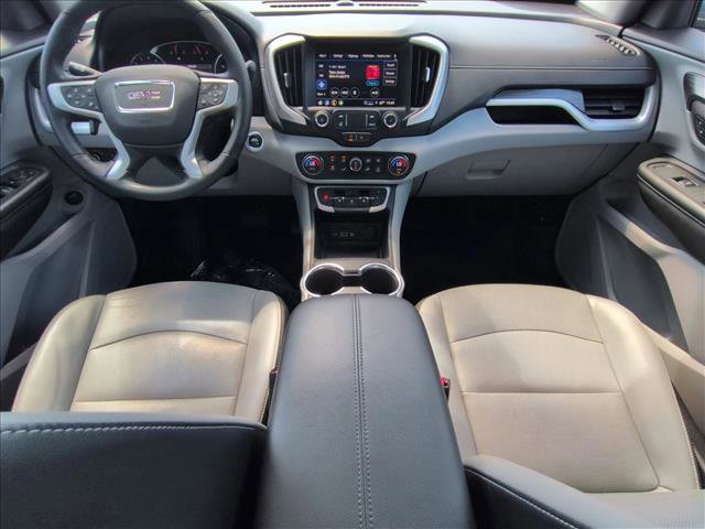 Used 2024 GMC Terrain SLT AWD/4WD image 16