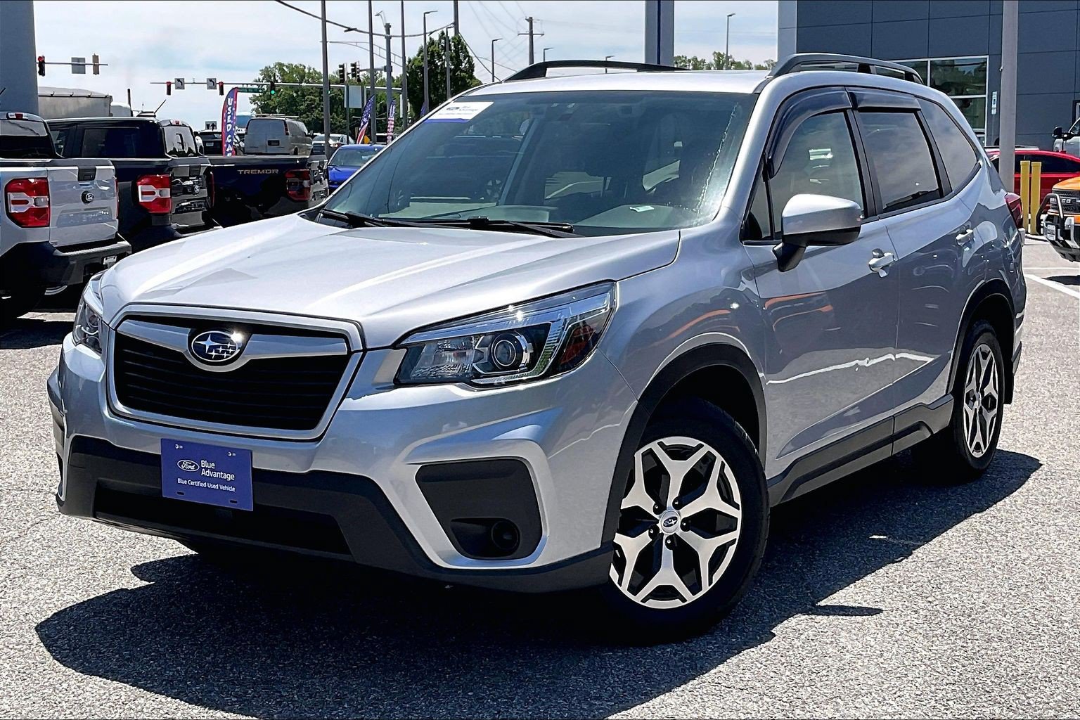 Used 2019 Subaru Forester Premium w/ All-Weather Package AWD/4WD image 3