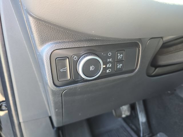 Certified 2025 Ford Explorer Active w/ Active Comfort Package AWD/4WD image 15