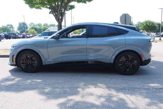 Certified 2025 Ford Mustang Mach-E GT AWD/4WD image 4