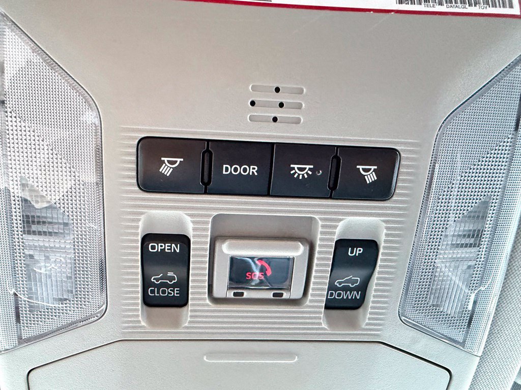 Used 2020 Toyota RAV4 XLE w/ Convenience Package AWD/4WD image 24