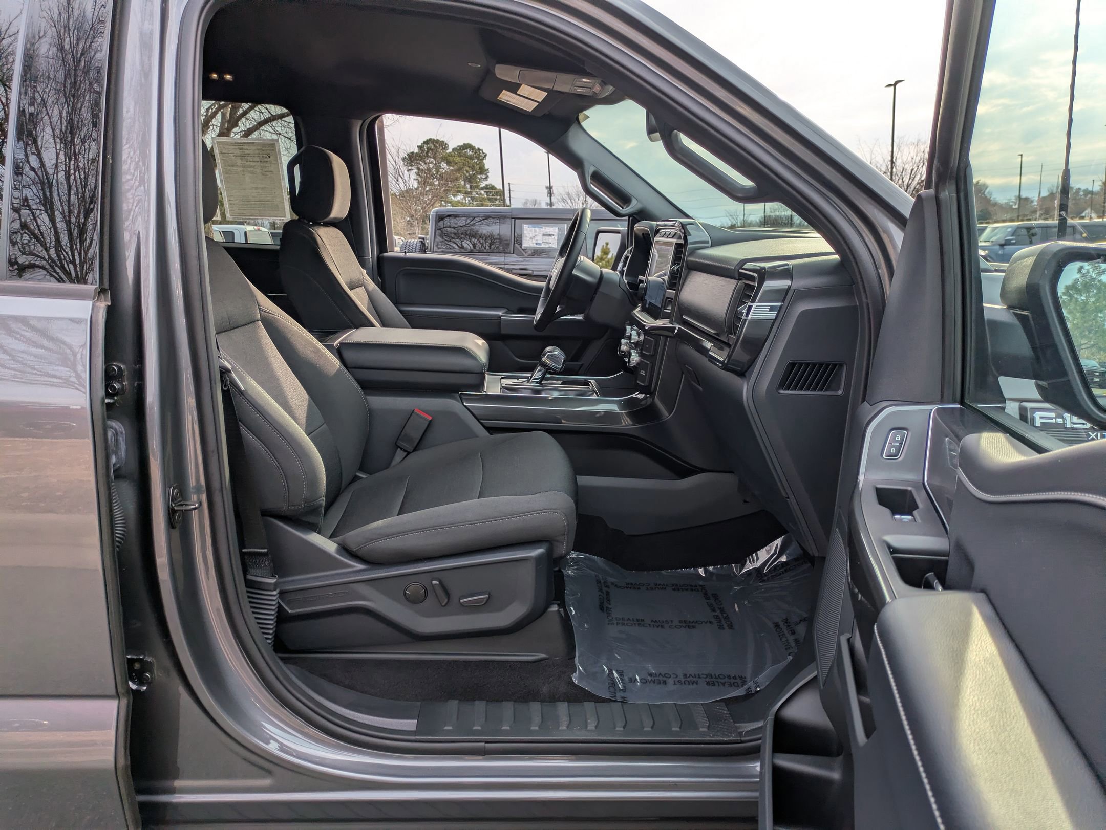 Certified 2023 Ford F150 XLT w/ Equipment Group 302A High image 43