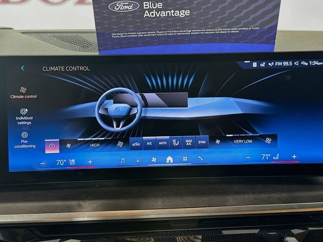 Used 2024 BMW X7 xDrive40i w/ M Sport Package image 19