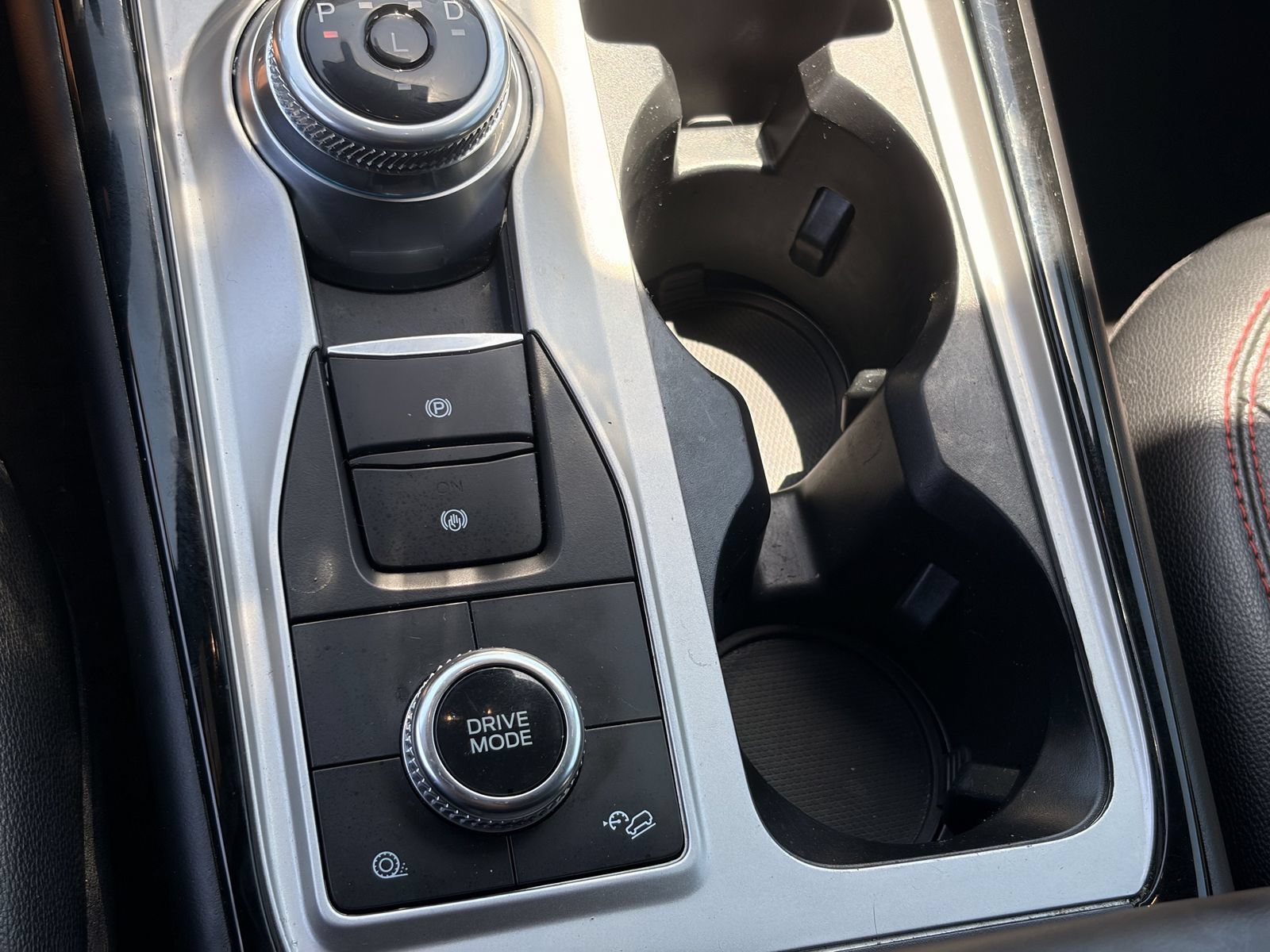 Certified 2023 Ford Explorer ST-Line AWD/4WD image 24