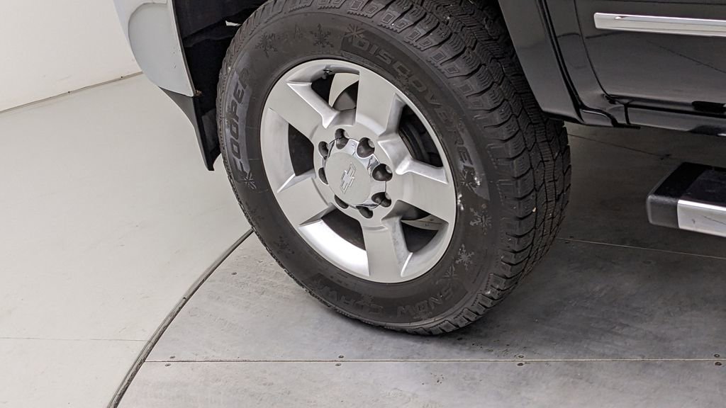 Used 2018 Chevrolet Silverado 2500 LTZ w/ Duramax Plus Package AWD/4WD image 4